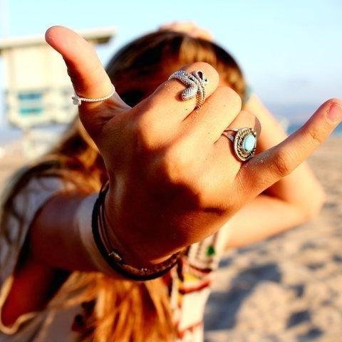 Deus livrai-me de toda energia negativa, faça-me reduto de energia positiva e coisas boas, amém!  ✌⚓