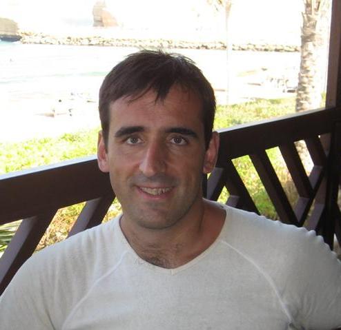 AitorIbanezT's profile picture. Emprendedor, amante del deporte, la Naturaleza y el buen comer. Con 2 hijos maravillosos, trabajo en Informática... y cuando puedo, soy triatleta viejuno.