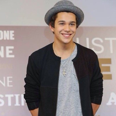 AustinMahoneDS_'s profile picture. I'm a douche? Psh.