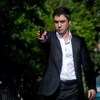 أينما وجدت الانسانية تجدوني 
أحب الانسان ب أخلاقة ولا أنظر أبدآ ل جنسيته