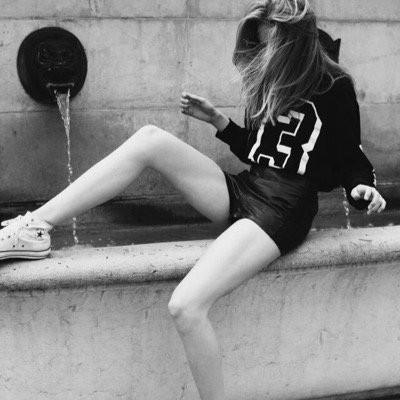 anorexia/bulimia ❄️selfharm/depression❄️ ✌️social anxiety/bipolar✌️ were all 50 shades of fucked up.
