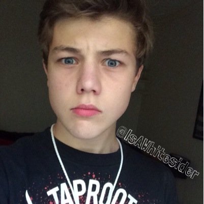 free follow from @isawhitesider