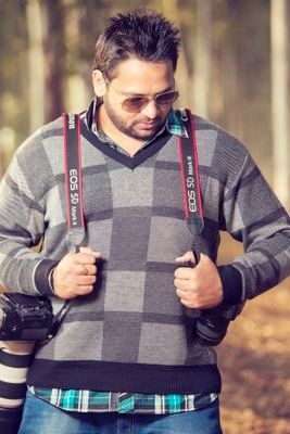 chardikalaframe's profile picture. Wedding & Fashion photographer