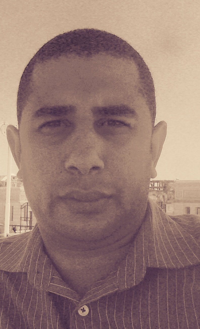 taher_abosaif83's profile picture. لا تاسفن على غدر الزمان طالما رقصت على جثث الاسود كلابا