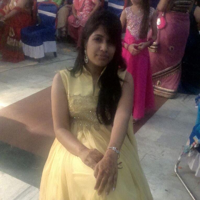 Engineering Student_Books lover_ Badminton Player