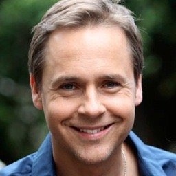 TeacherByron's profile picture. Professor at Hollis College, I admit I have made many mistakes before but I am trying to move on from my past. #DeviousLiars