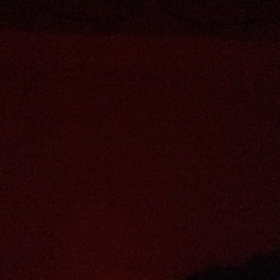 عمري ٢٣سنه ومع الأسف باسبوع صارت عمري ٥٠ سنه
أتمنى يكون تويتر متنفس لي .. رح ابدا بكتابه يومياتي الي أعتبرها بائسه