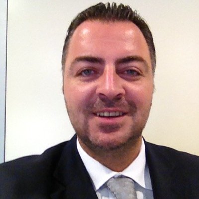 meniniale's profile picture. 