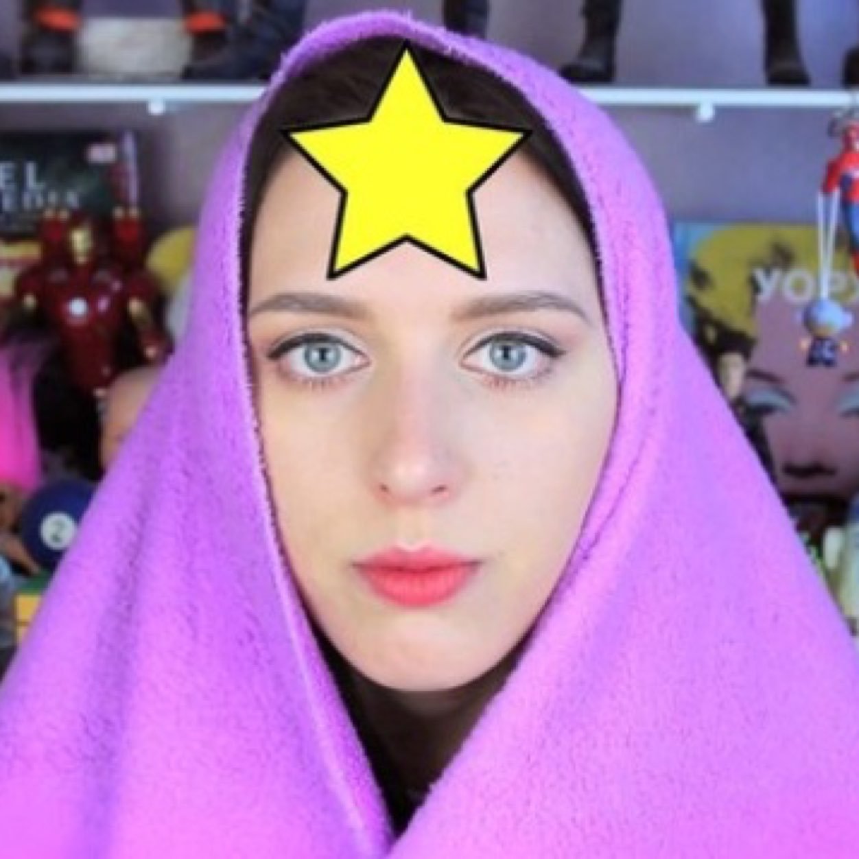 kateclappbeach's profile picture. Пережопила плоскожопю Ким Кардашьян