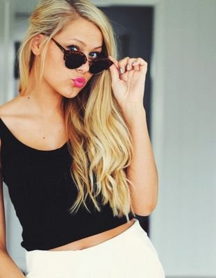 Erica Mohn• 18•single•etero