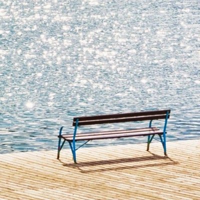 وأمنياتٌ عَلى رُفوفْ الانتِظار........!