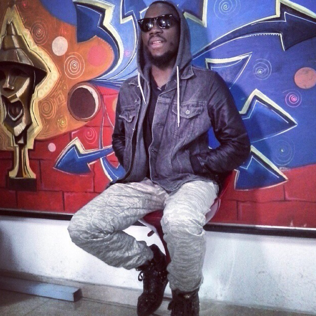 G.M/MERCURY/IDJA/DBR/CEO twilight ent.music producer/writter/singer all of the above...4 enquiries email us mrjaysleek@gmail.com