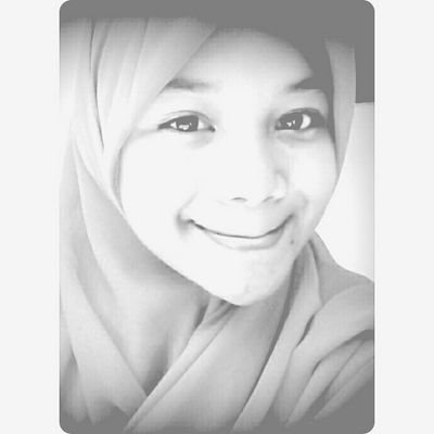 Haii :) my names alyaa call me ayaa :) Lovee uu !! Allah s.w.t