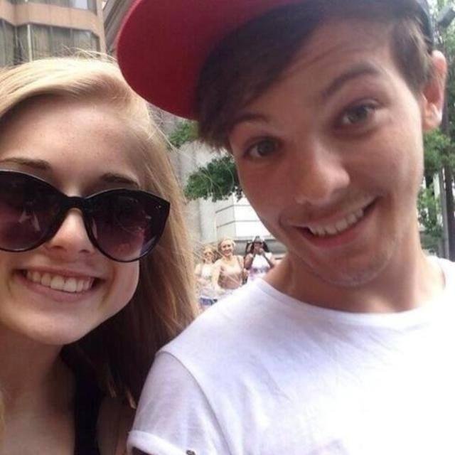 heey! this is my official second twitter-Private Account.Don´t believe? don´t aske me then..My name is Louis William Tomlinson,