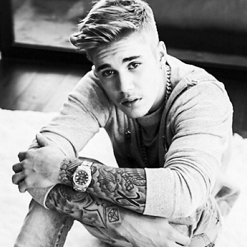 don't follow me, please follow @b_ellie_ber and she'll follow back ♥ It's free follow x