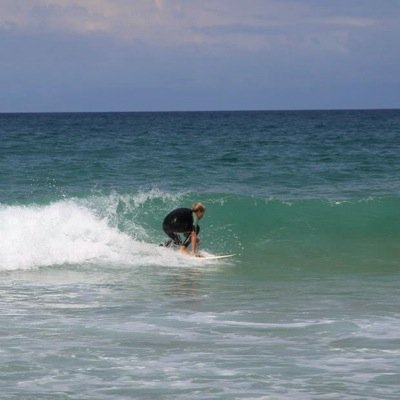 Puisqu'on est jeune et con … 3 A bad day at the beach is always better than a good day at work Life is better when you surf Surfeur 3 follow je follow back :) !