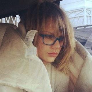 FREE FOLLOW BECAUSE I'M SO EXCITED FOR 1989!