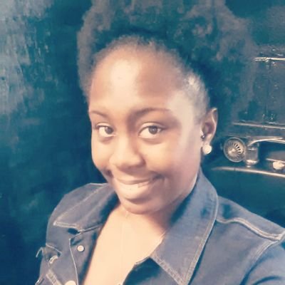 South Carolina born and raised. God is truly the head of my life. Always embrace my natural coils. Claflin University is educating me. My heart is taken.