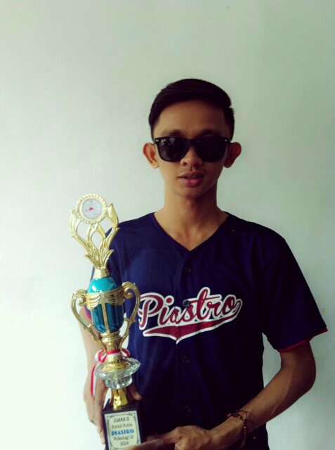 FPSB UII '12  (Psychology '12) | Niatkan, usahakan, yakinkan, dan ikhlaskan. |penganut teori Y | Dota 2 player. Carry, Disabler, Pusher.