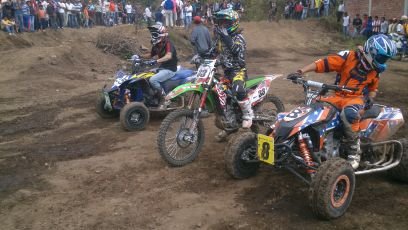 Me gusta mucho la divercion y mary jane jajaja motocross y rally jaja