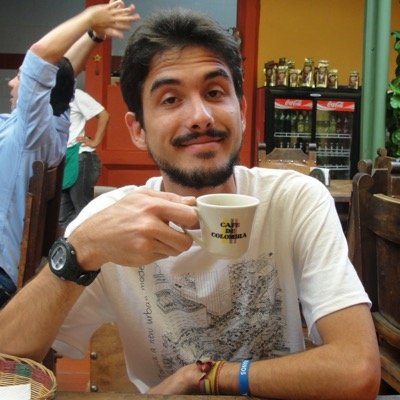 Brazilian, universitary student, internationalist.