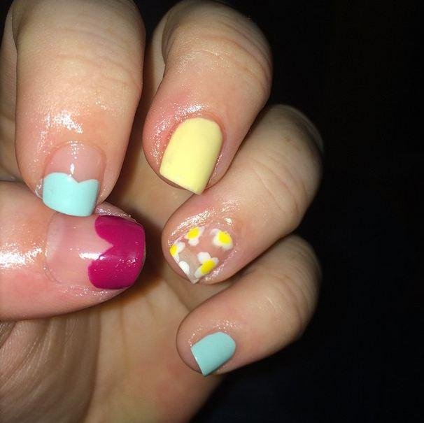 shebeeomfgnails's profile picture. AKA @SheBeeGee, this is my alter ego obsessed with all things nails.  IG: SheBeeOMFGnails