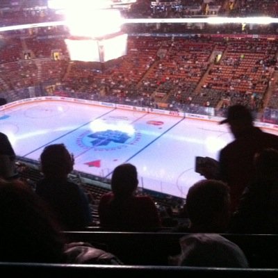 SportsGud's profile picture. 