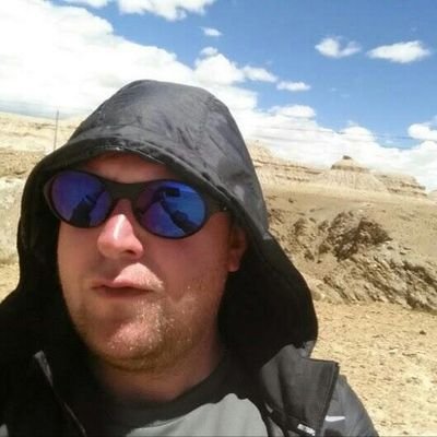 Bank14V's profile picture. 