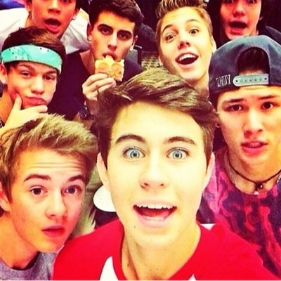 Magcon 4eva❤❤
Yeet✊
Fanpage
Name is lexi
OBEY
Follow 4 follow
Bye✌