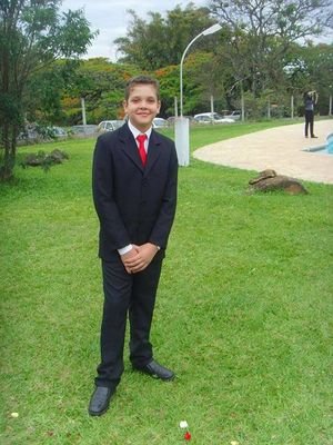 mulheres são como bonecas VC pode brincar usar e jogar fora mas lembre se um homem de verdade não brinca com bonecas