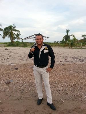 clarinetista de la banda @SonDeTambora