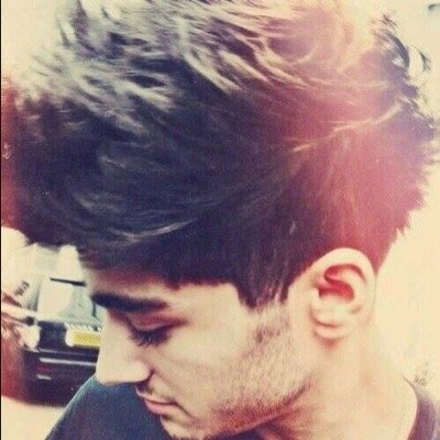Hi it's @MelinaMinetto who give you a free follow, please follow her or I unfollow you, don't follow this account.