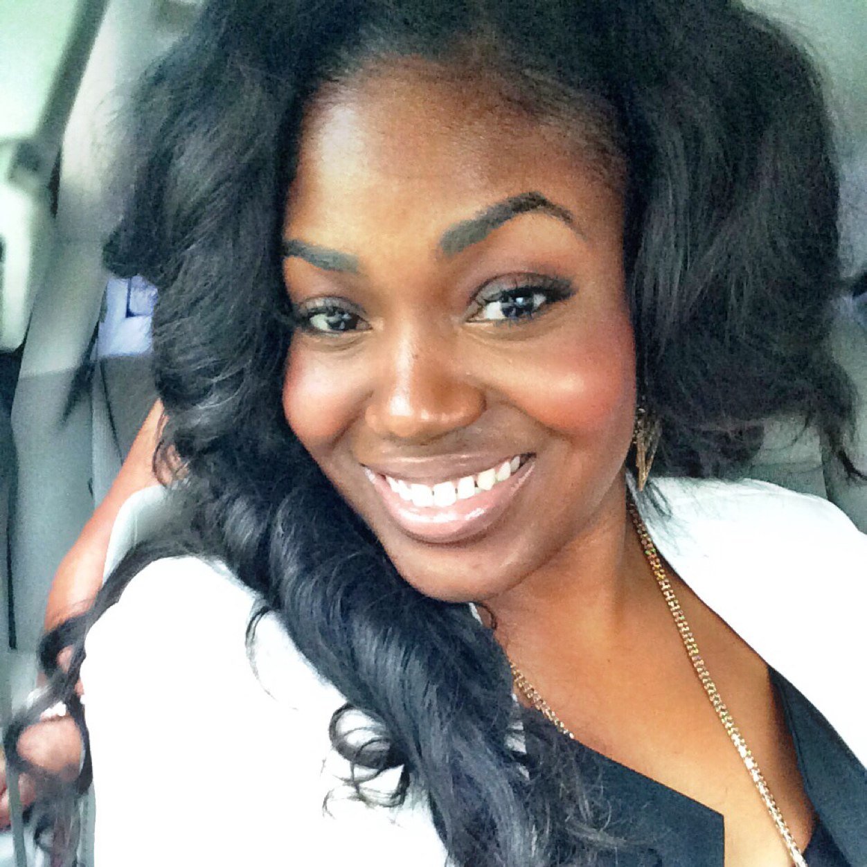 Geek. Gorgeous. Gator Grad. :) INSTAGRAM: _Lisa_Jae_ http://t.co/vCCVAfg8p0