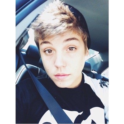 i gave you a free follow and i wont unfollow so will you please follow @buffwhitesides ?