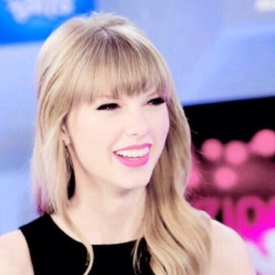 please follow @rosycheekswifty :)