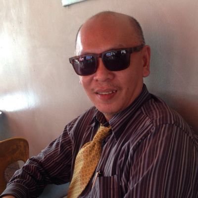 I am in Sales profession. others i can be a friend and buddy too. I love football and especially Man United. Enjoy music, drinks and good company.