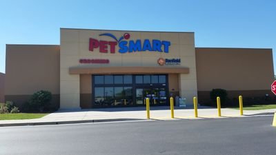 PetSmart 2109 is located in South Myrtle Beach, SC, off of 544 and 17 Bypass