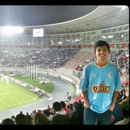 16. Estudio en @PoloJimenez // Amante del Futbol // Amo a @Yiddaeslavap // Hincha de @clubscristal