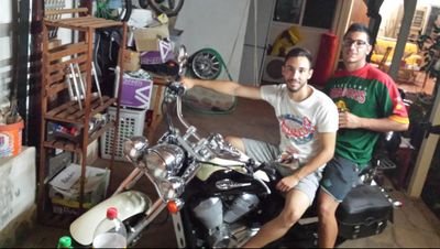 No hay nada mejor que ser feliz, amar a la vida, saber respetarla y confiar en ella.