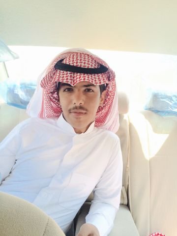ماهزني هرج الرخوم الضعيفين نفسي عن علوم الرديين شامت في غبيتي مايهرج إلا المساكين واطلق شنب لاشافني صار ساكت/ حب الخير للناس يجيك الخير #متذوق_للشعر