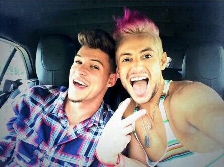 love_ariana66's profile picture. Never give up on something you love @FrankieJGrande @ranceypants @ArianaGrande