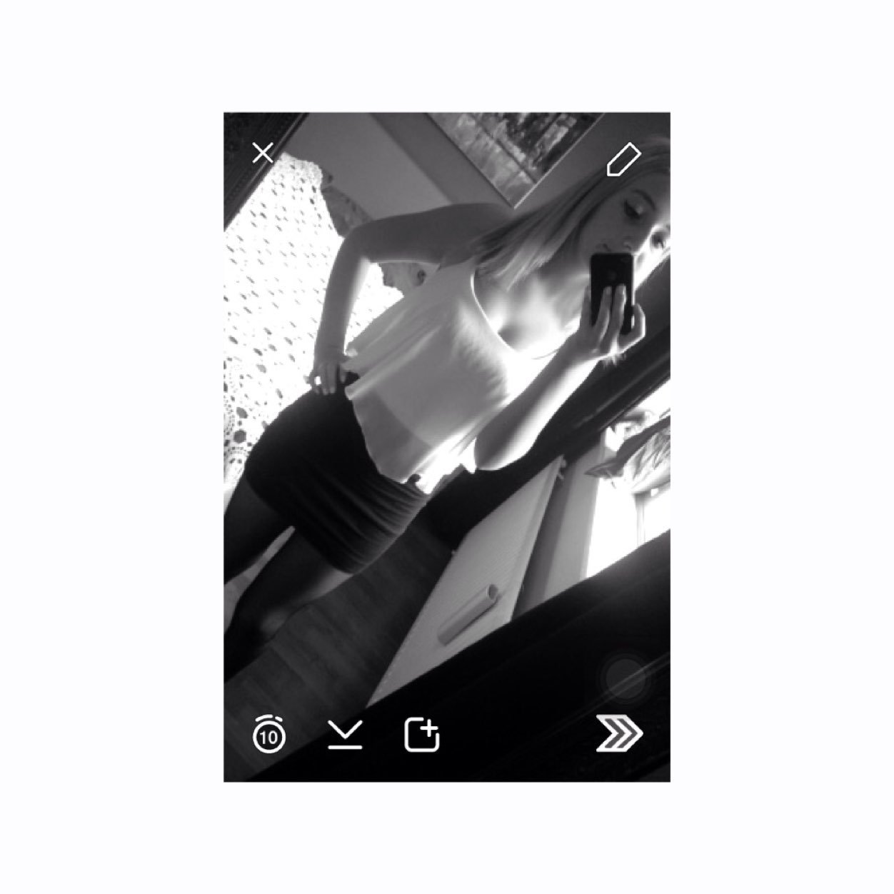 Follow on instaaa♡.    Kusjeroosxo_