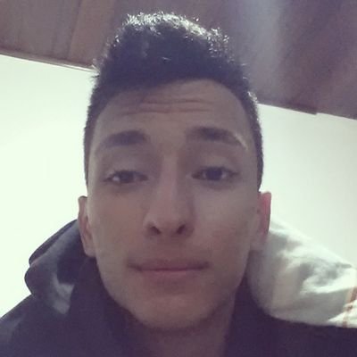 extrovertido,bonito,amigavel,chato as vezes,gosto de sair,ter amigos e etc..