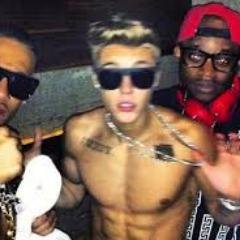 hello i am Helen,i am from greece and omg i love justin and london like my life 3
JUSTIN WAS HERE!
