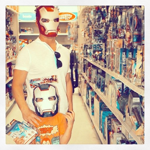 thisDadisOnFire's profile picture. Are you a Dad w/ a child under 18? (Or still living at home?) Are you still trying to figure out this whole Fatherhood thing?  If YES, this blog is for you.