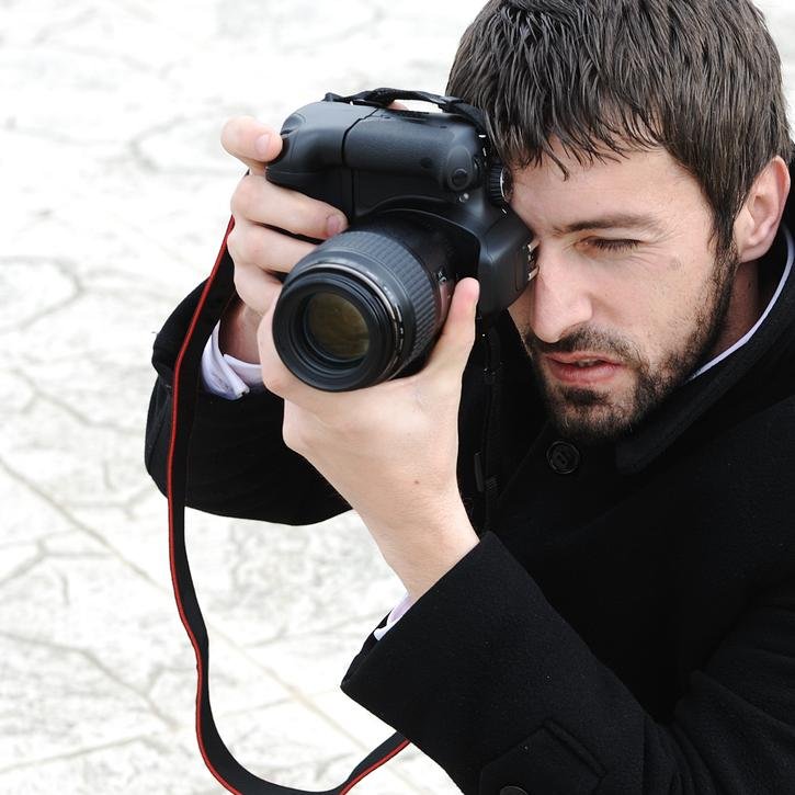 フリーのフォトグラファー。カメラや写真が趣味です。撮影テクニック磨いてプロカメラマンを目指します。Picsnoteの管理人でもあります。
