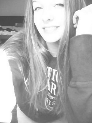 ツ ~ haii skotsje °Brendaa je bent lieff, mooi en mijn meisjee lyy ° Brendaa is fk knap lief aardig gewoon alles xx rutger❤