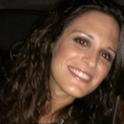 Toledana Licenciada en ADE que no diplomada en empresariales. Amante de los animales