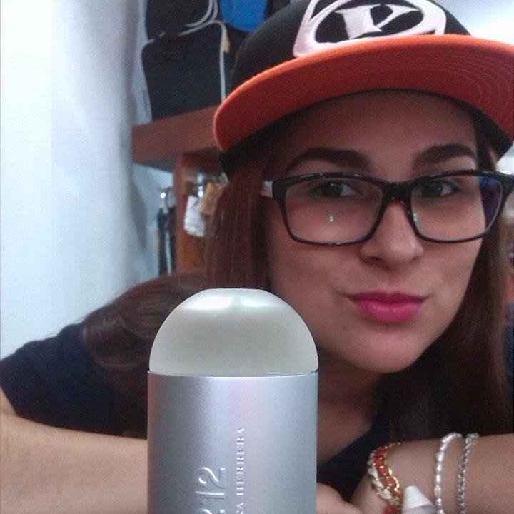 Estudiante UNET  Ing. Industrial ;) vivo con los sentimientos y emociones a flor de piel, amante de la pizza y mejor amiga de la música.