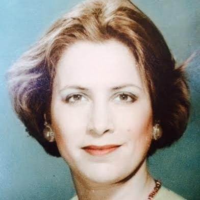 terethedreamer's profile picture. Una soñadora que se muere de amor ante la grandeza del Misterio Divino. El cual se revela en y ante la humanidad y su creacion entera.